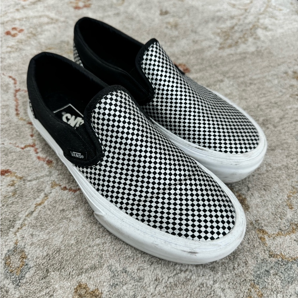 Platform shimmer checkered vans